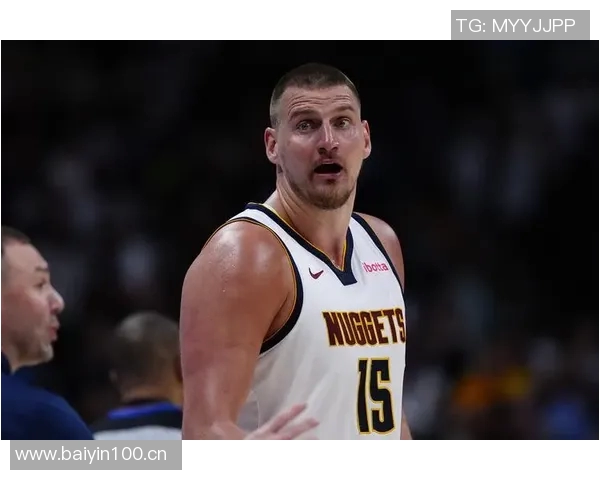 约基奇半场状态火热5投4中轻松斩获14分5篮板2助攻