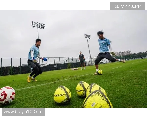 申花一线队国庆假期后重返训练场备战新赛季