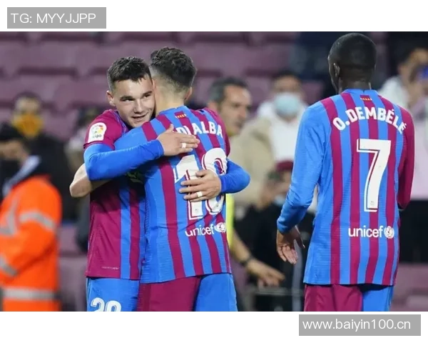 巴萨绯闻新星F阿斯拉尼现场观战加泰德比与哈维合影引关注