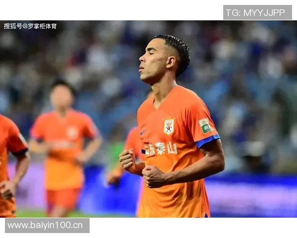 罗慕洛第23分钟因伤落泪退场德尔加多紧急替补登场助阵