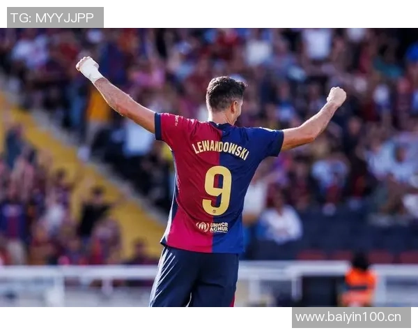 自2019-20赛季以来欧冠进球榜莱万领先哈兰德紧随其后